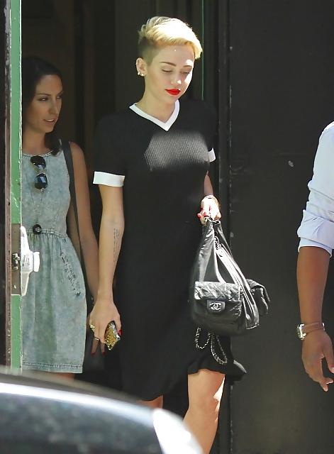 23P I capezzoli di Miley