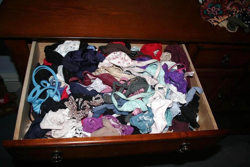 15P Wifes frends underwear drawers