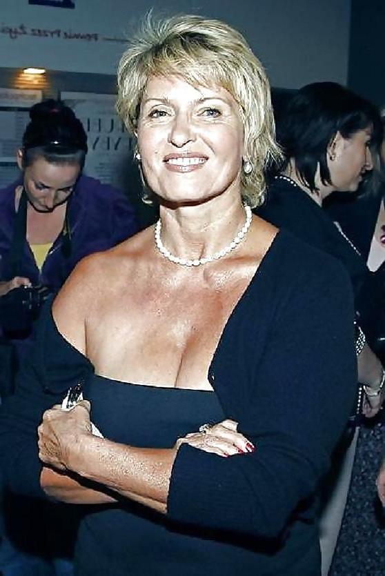 23P Hot Gorgeous Polish Granny