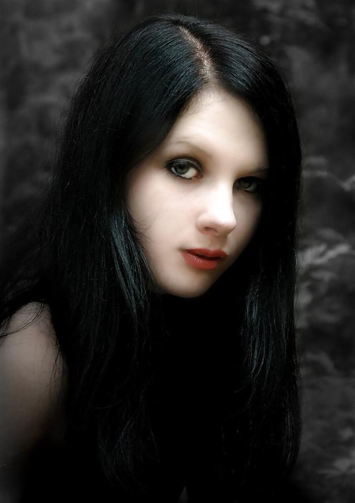 25P Gothic beauties 20
