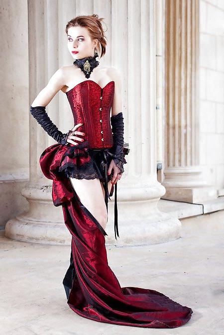 25P Corsets, some leather, latex and lace!