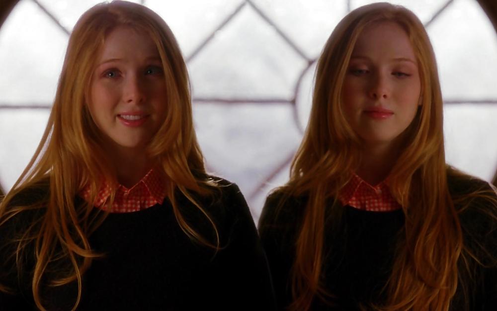 25P Molly Quinn - Red Headed Tease