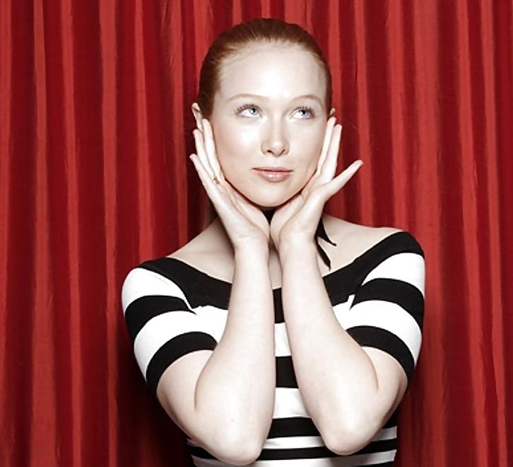25P Molly Quinn - Red Headed Tease