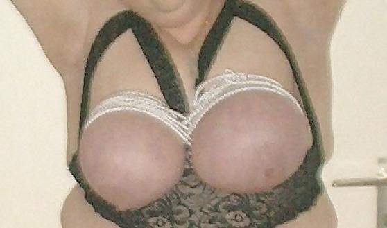 25P Hot BBW-Granny