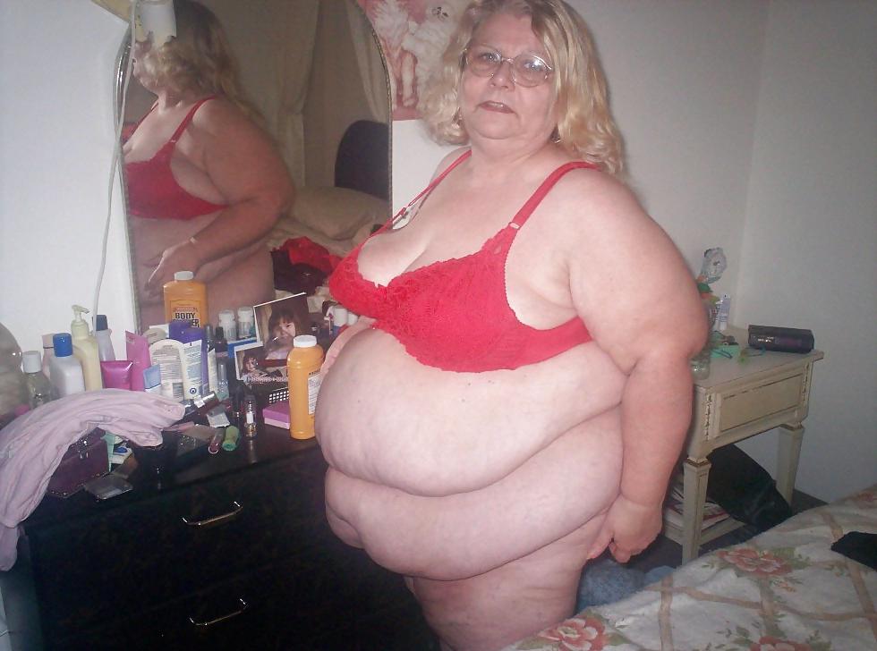 25P BBW - mom is a fat slut