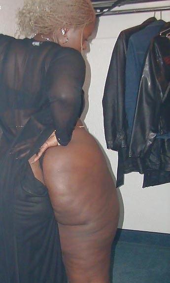 25P ALL KINDS OF MATURE BLACK WOMEN PT.12