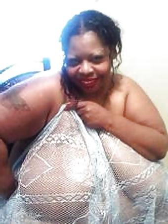25P ALL KINDS OF MATURE BLACK WOMEN PT.12