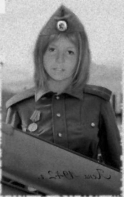 20P Girls in uniforms (nonude)