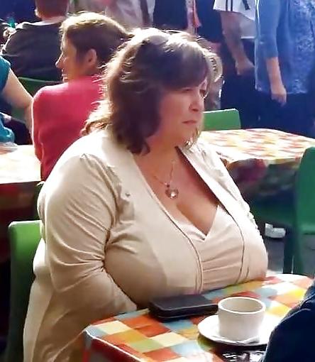 25P Candid and Clothed BBW and Matures