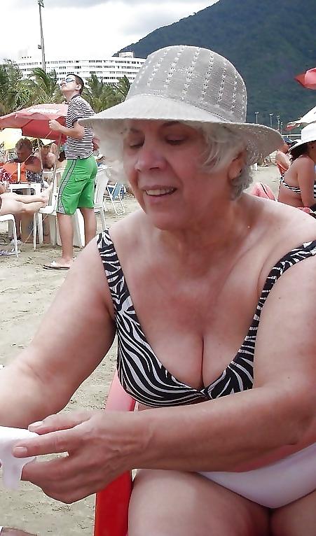 25P Candid and Clothed BBW and Matures