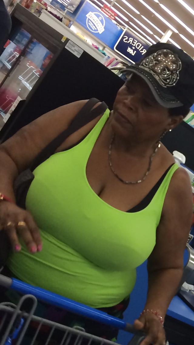 25P Candid and Clothed BBW and Matures