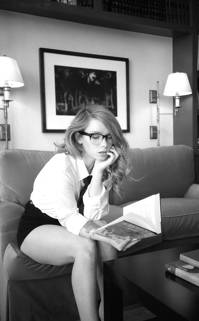 7P Sexy Nerdy Girls
