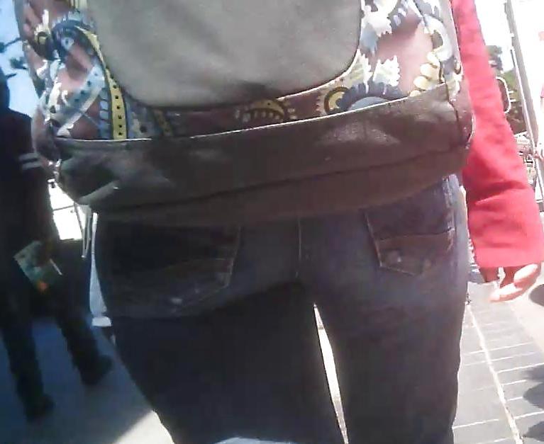 25P Nerdy Chick Jeans Ass