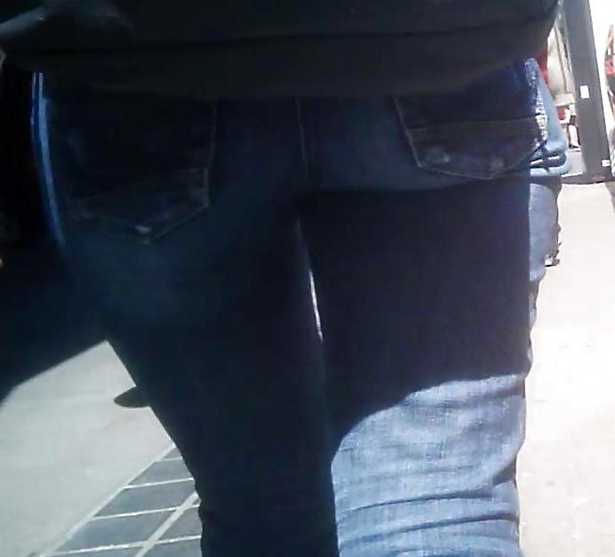 25P Nerdy Chick Jeans Ass