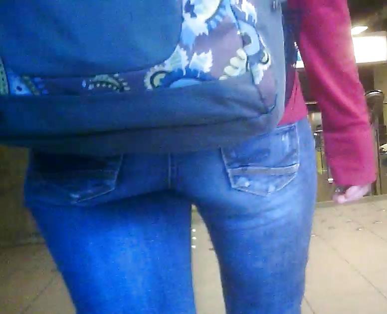 25P Nerdy Chick Jeans Ass