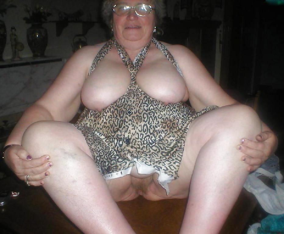 25P Grannies BBW Matures #19