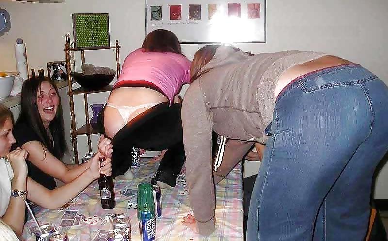 15P Sexy thong peeks, slips and ass's.