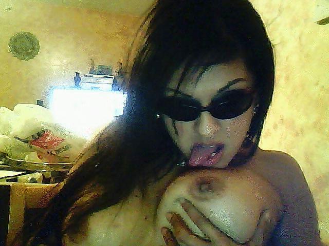 7P Gorgeous latina milf