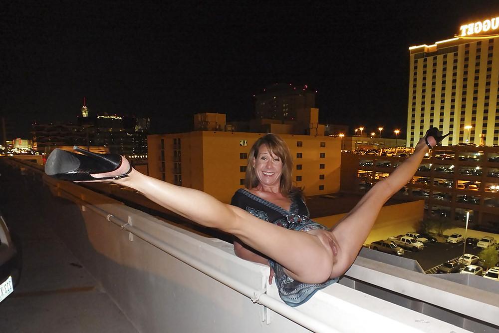 25P HOT NAUGHTY MILFS