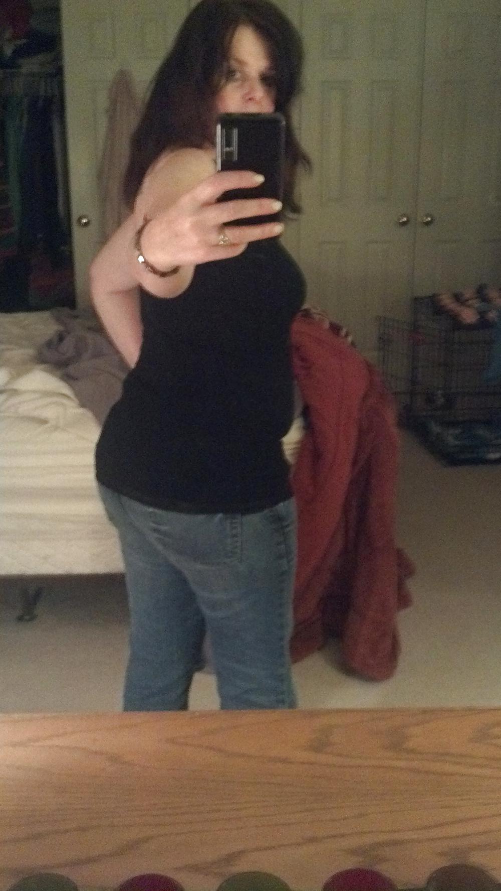 21P BBW Mature Wife Self Pics