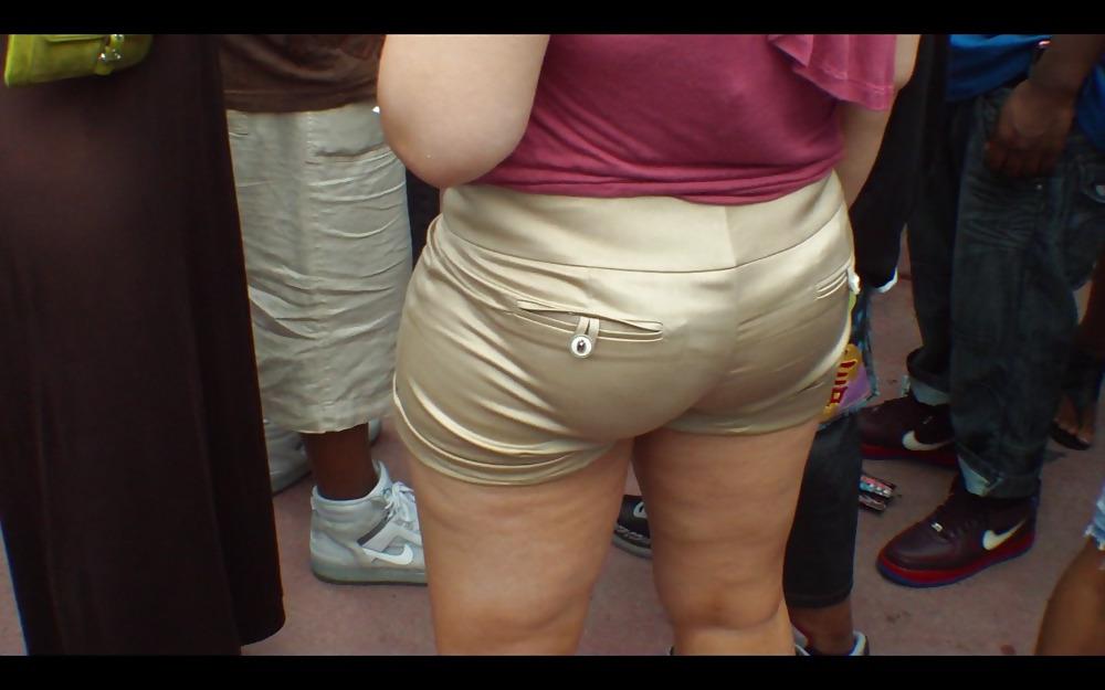 25P Black STREET BOOTY voyeur redbone ebony chicks!