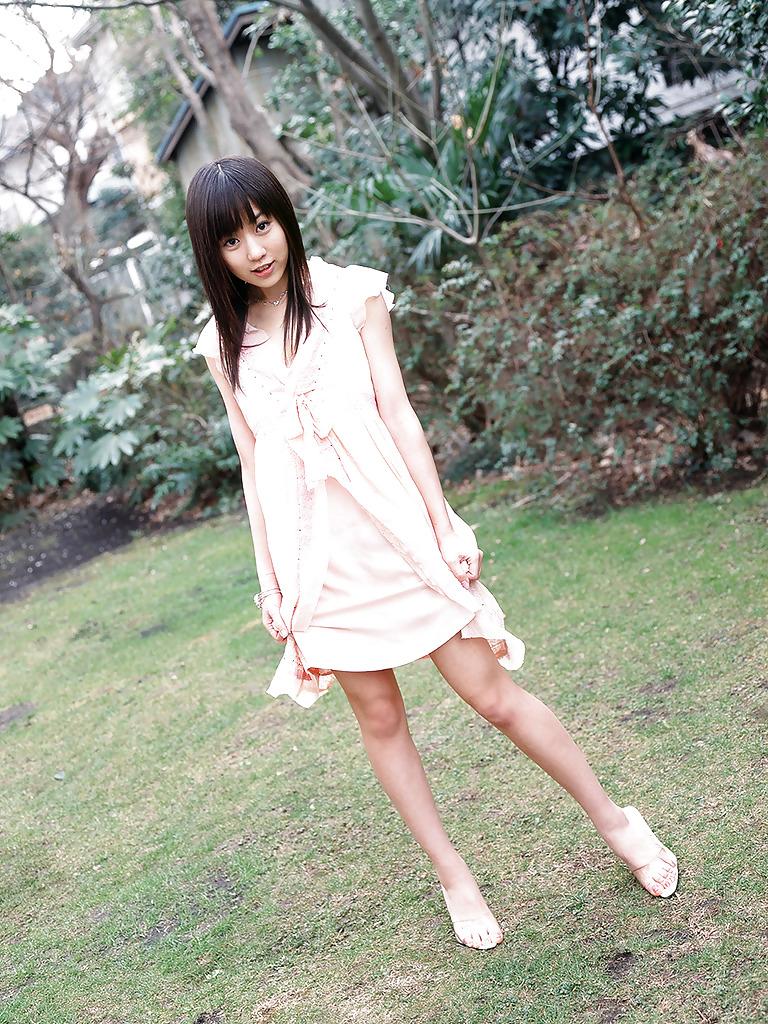 25P Hotlegs-asian girls mix 1