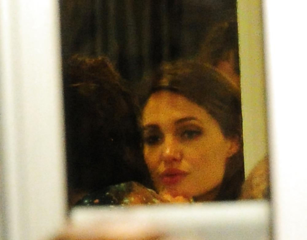 12P Angelina Jolie dining Tetou restaurant France