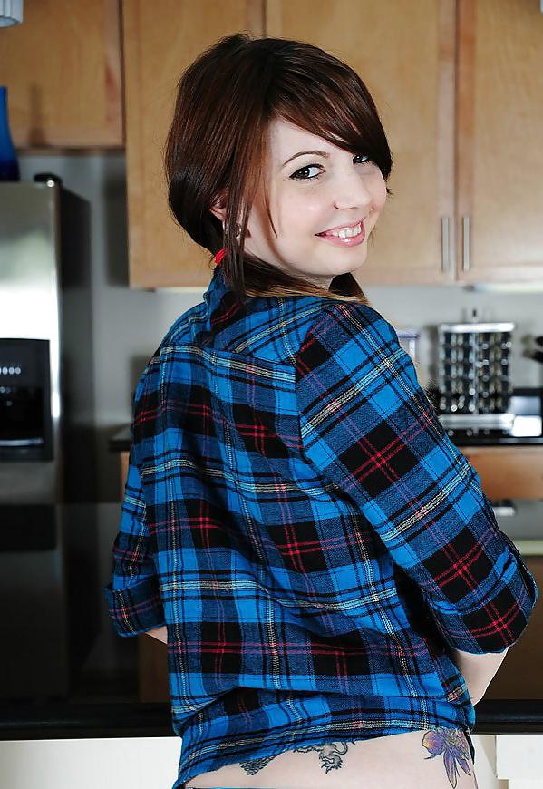 7P IVi in KITCHEN