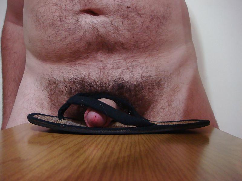 22P Chinelo de dedo preto de esteira