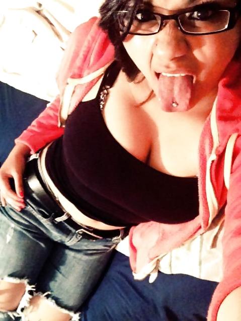 10P Big tits sluts downblouse and cleavage