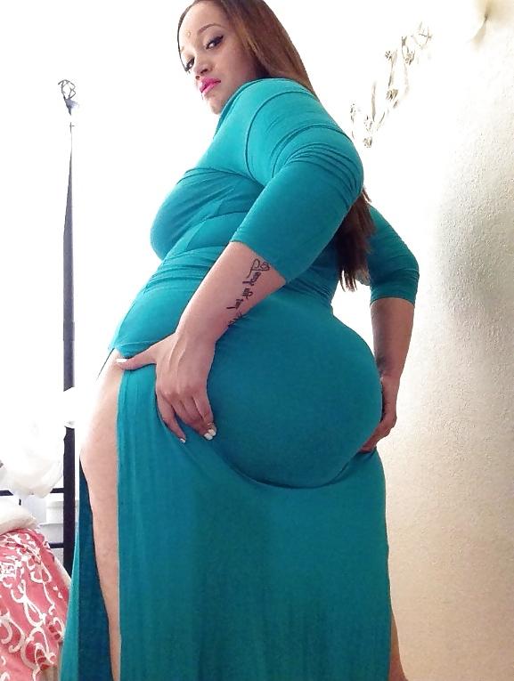 10P Black Women: BBW Selfies 3