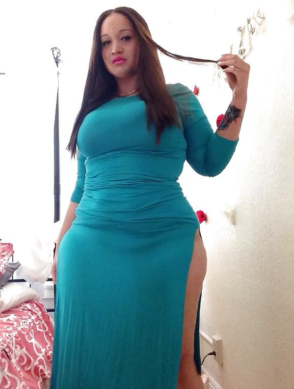 10P Black Women: BBW Selfies 3