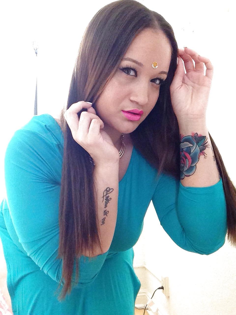 10P Black Women: BBW Selfies 3