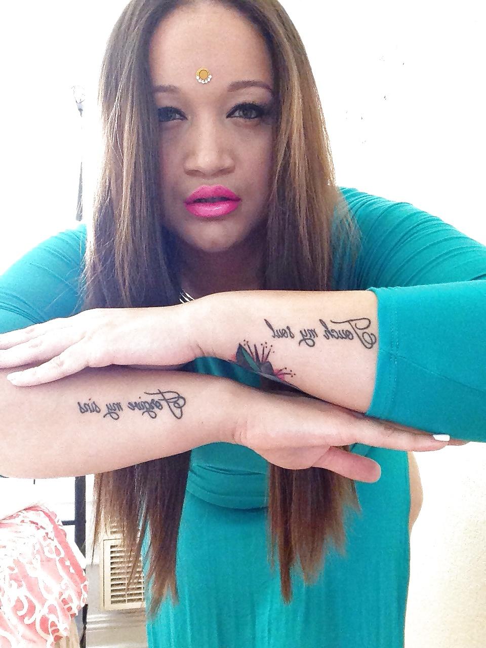 10P Black Women: BBW Selfies 3