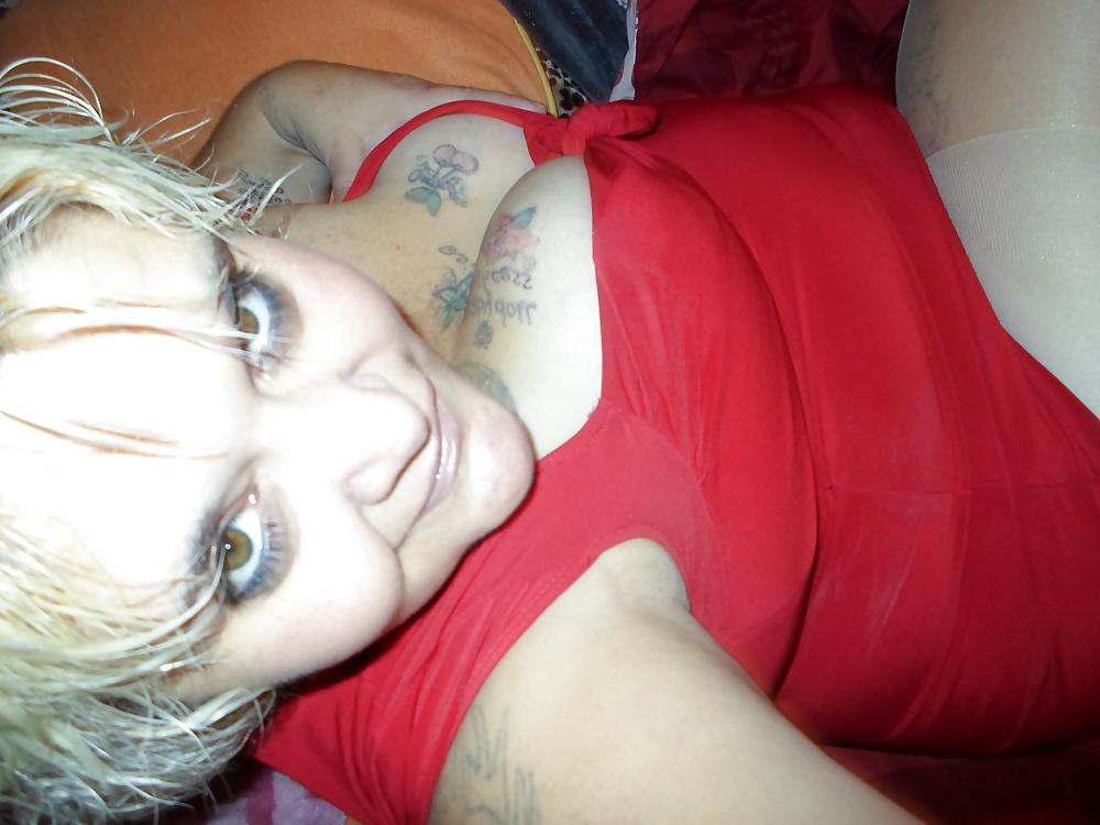 25P Naughty teasing posing in red n gold 