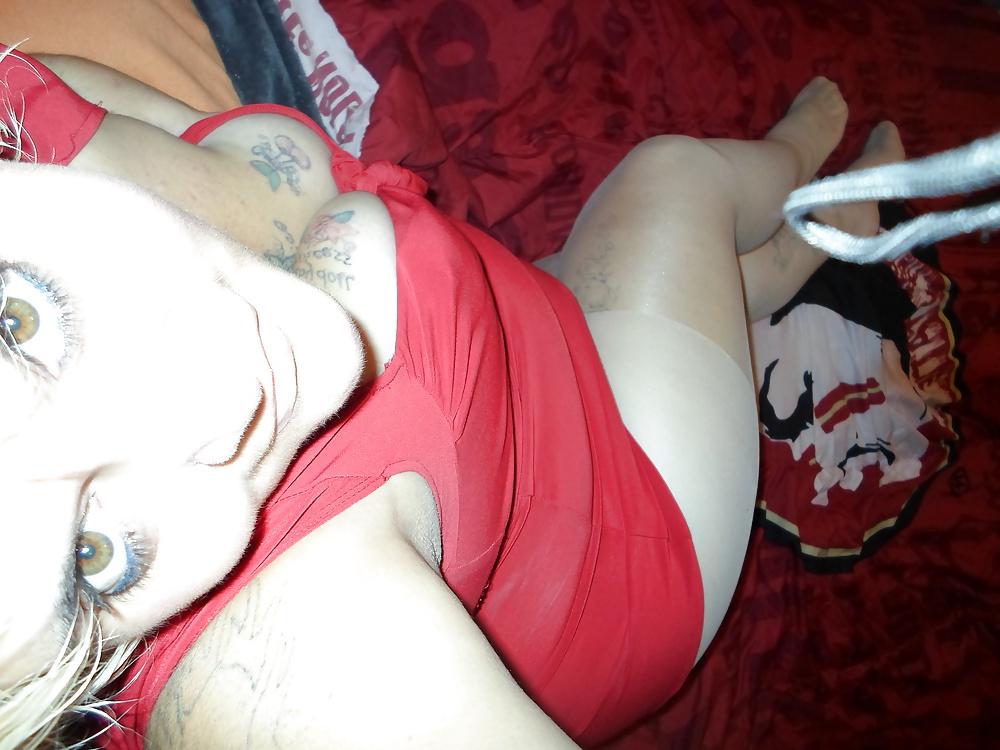 25P Naughty teasing posing in red n gold 