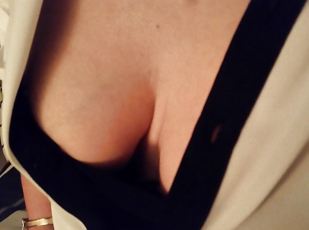 4P Open blouse and vest top cleavage