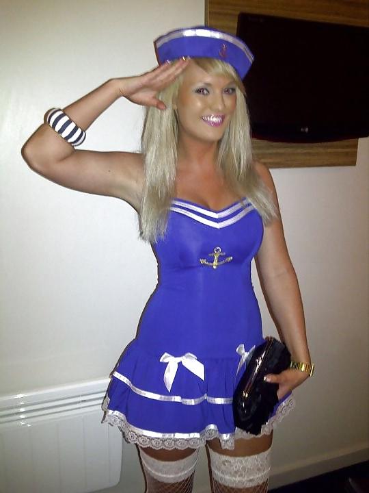 7P British BLONDE