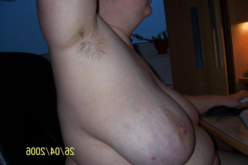 23P Hairy BBW