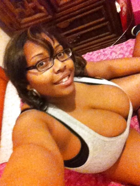 25P Huge Black Boobs Amateurs 2