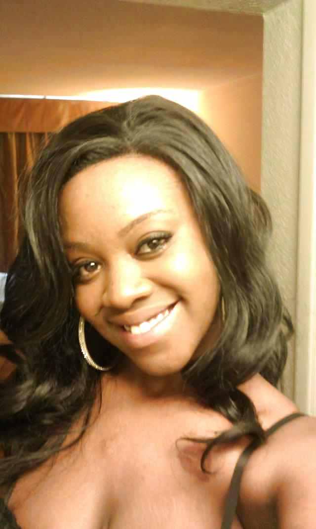 8P BLACK GIRL WHO ESCORT IN MY TOWN  :-P