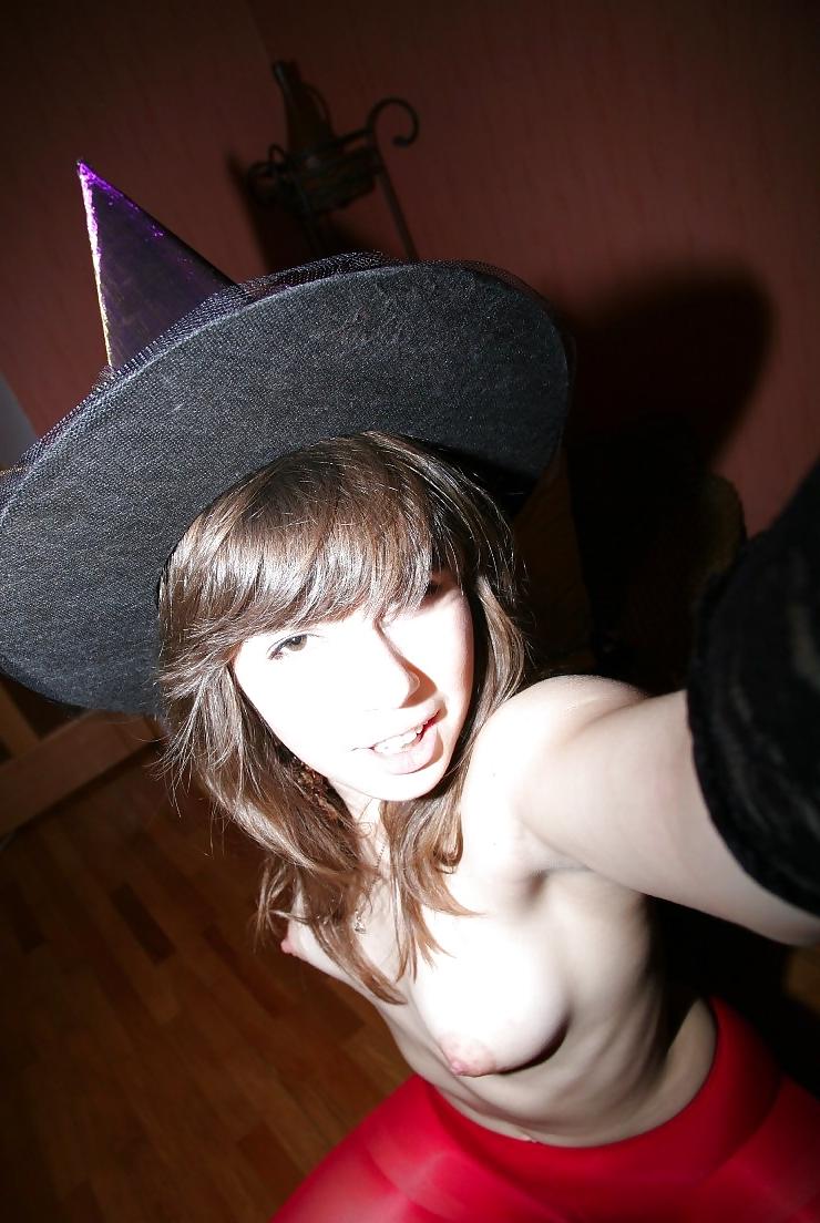 25P Naughty & Naked Teen Self Shots 9