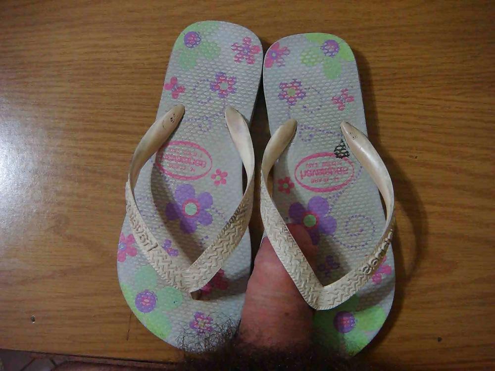 19P Havaianas flowers