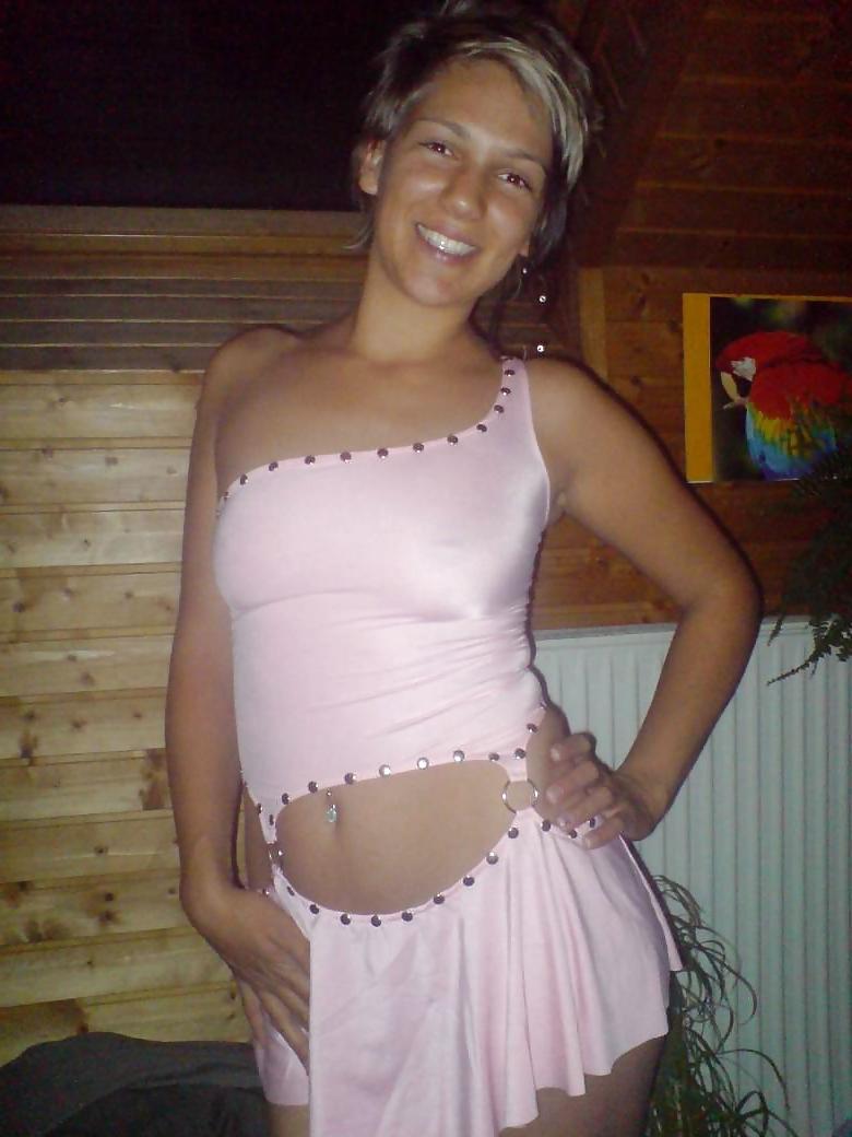 18P Slut SHort Hair