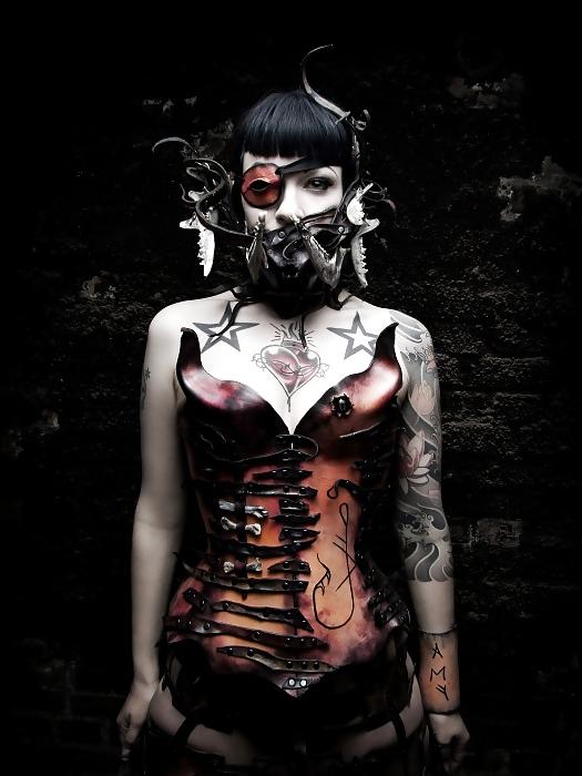 25P Gothic Fetish Females