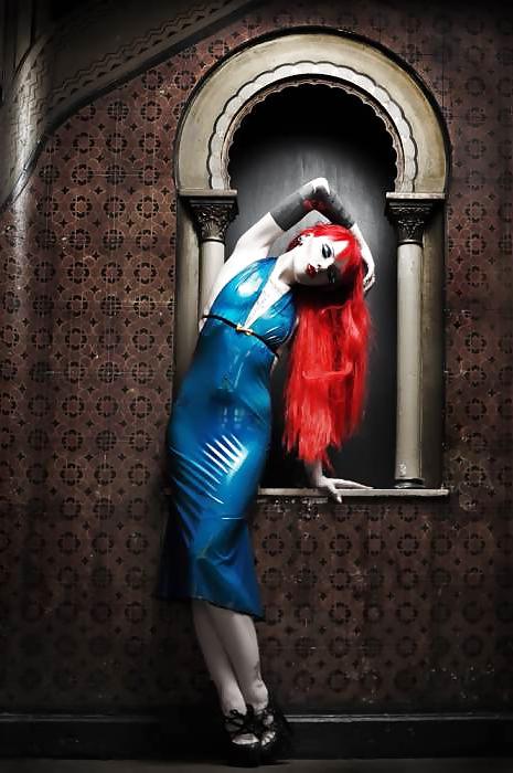 25P Gothic Fetish Females