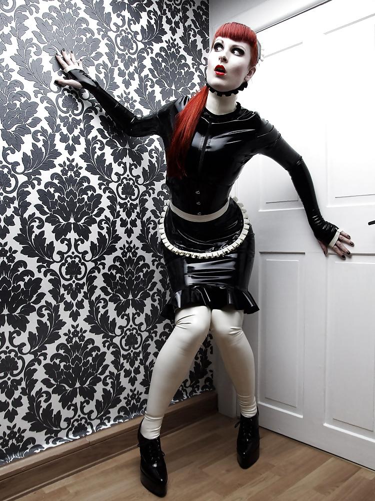 25P Gothic Fetish Females