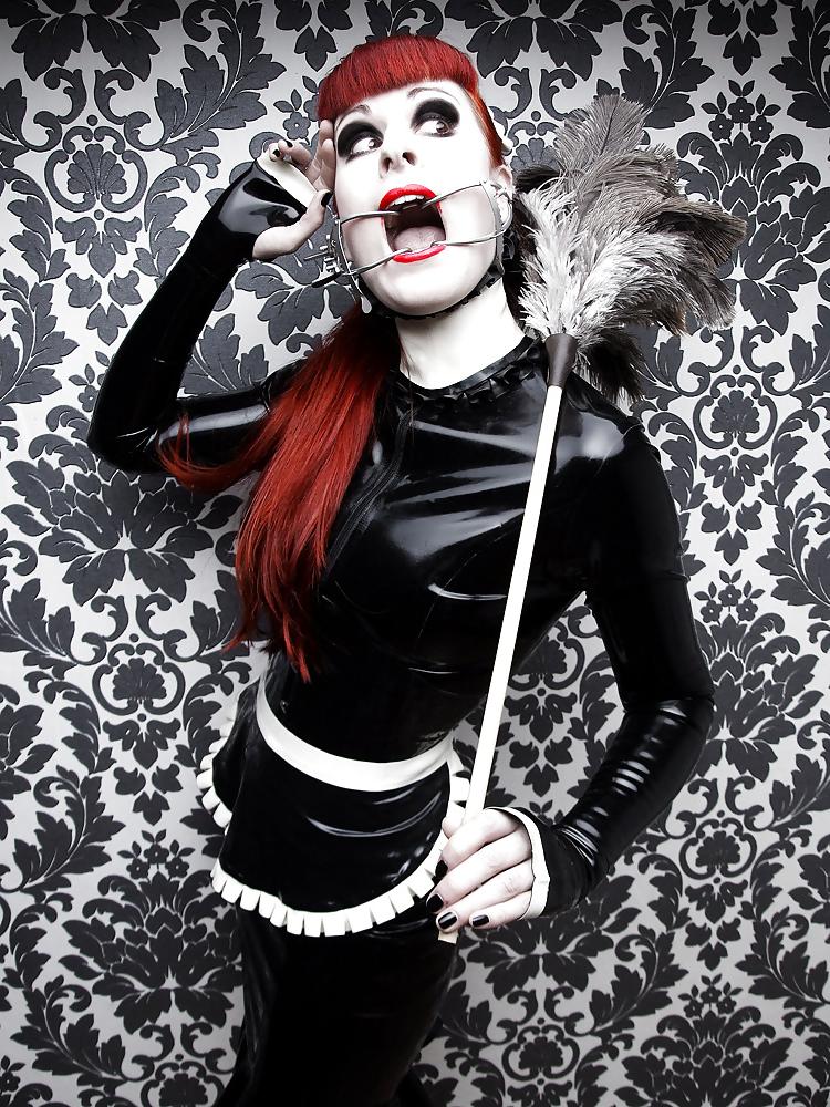 25P Gothic Fetish Females