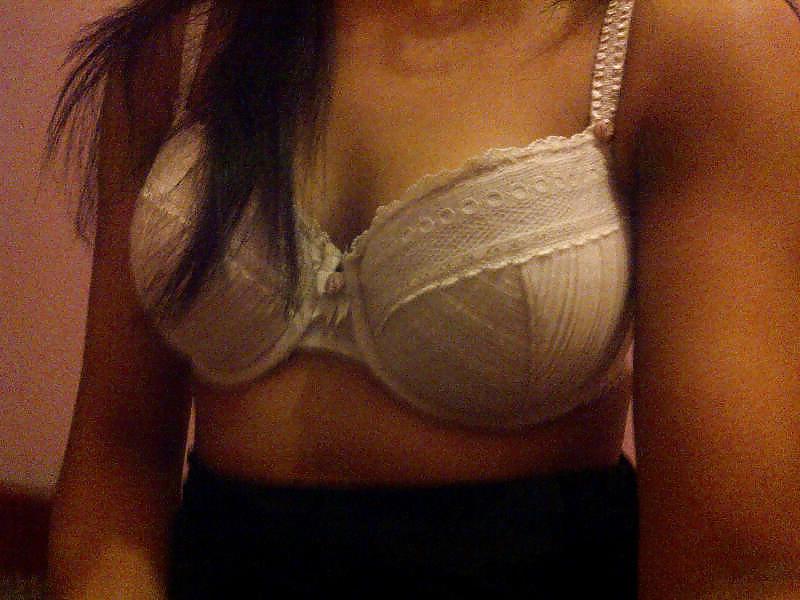24P Paki british hoe 4