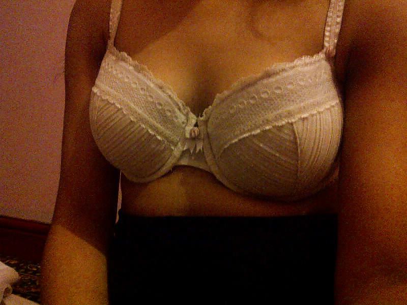 24P Paki british hoe 4